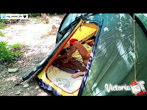 ❤️ Nakuha sa camera Madamdaming haltak off Stranger in a tent ❤️ Porn video sa tl.pornmega.ru ❌️