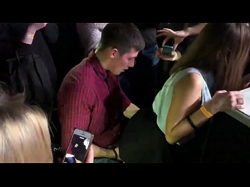 ❤️ Tunay na sex sa isang Russian nightclub. Ang 18-taong-gulang na batang babae na Ruso sa anus at puki ay nakipagkamay sa isang nightclub ❤️ Porn video sa tl.pornmega.ru ❌️